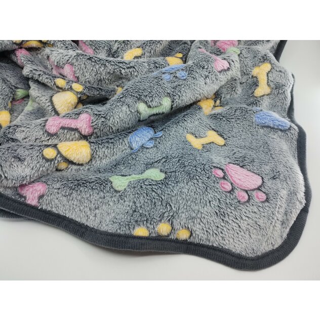 sivá s labkami a kostičkami 02-